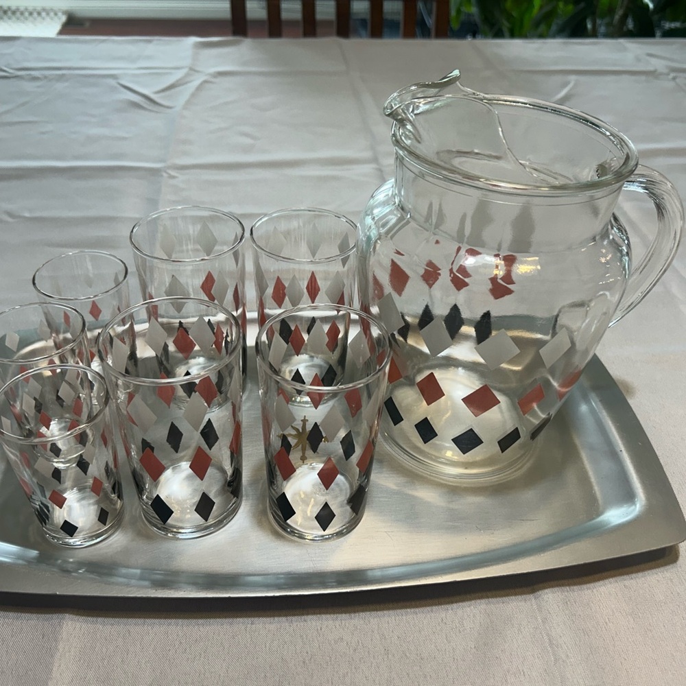 Vintage MCM Harlequin Diamond Pitcher & 7 Glasses Set – Pink, Black & White - Picture 8 of 10